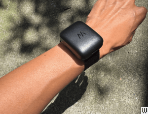Whoop MG Review: A Screenless Tracker...